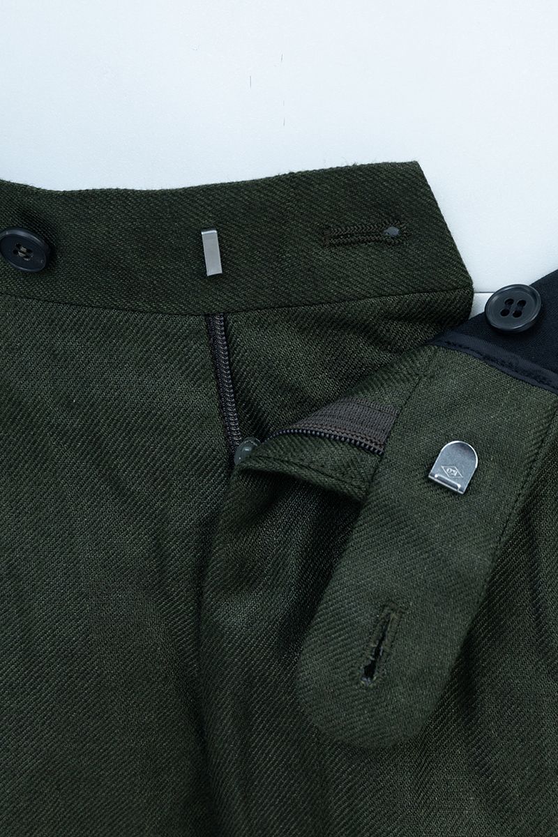 Green linen shorts fabric texture, breathable 100% linen made to order men's shorts by Zane