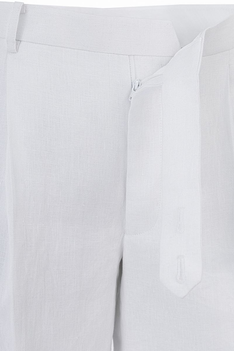 White linen pleated shorts back view, made to order men's tailored shorts by Zane