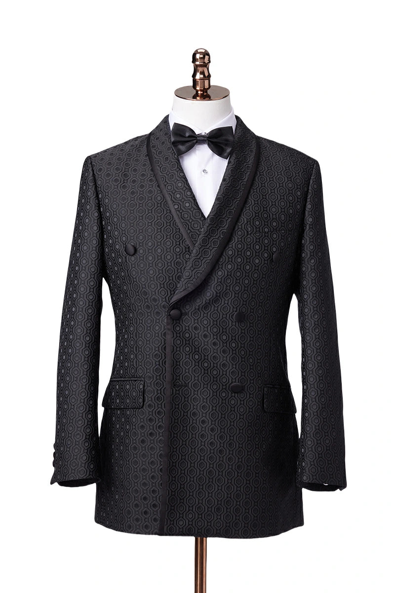 Prom Tuxedos vs. Suits: Which Look Is Right for You?