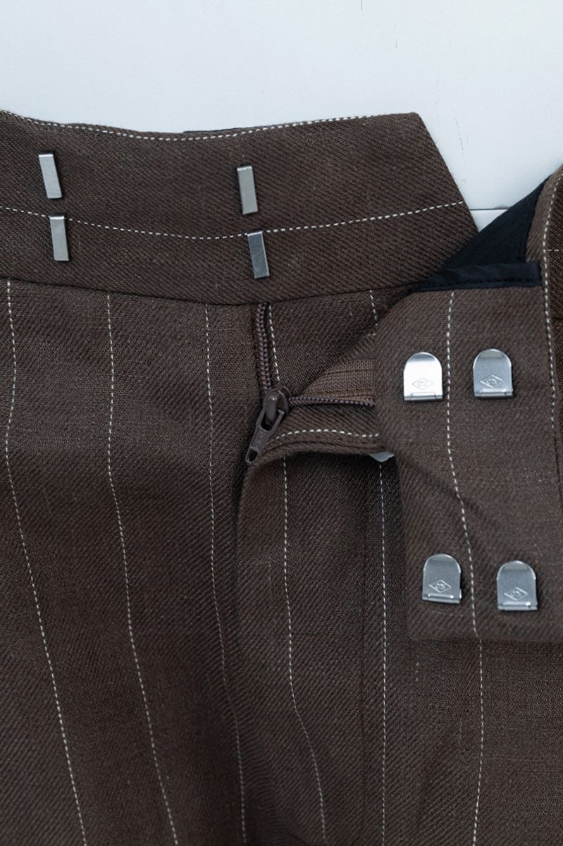 Brown stripe linen shorts fabric texture, breathable 100% linen made to order men's shorts by Zane