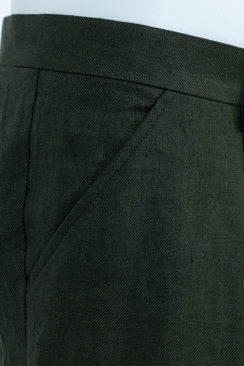 Green linen shorts slant pocket detail, made to order men's tailored shorts by Zane