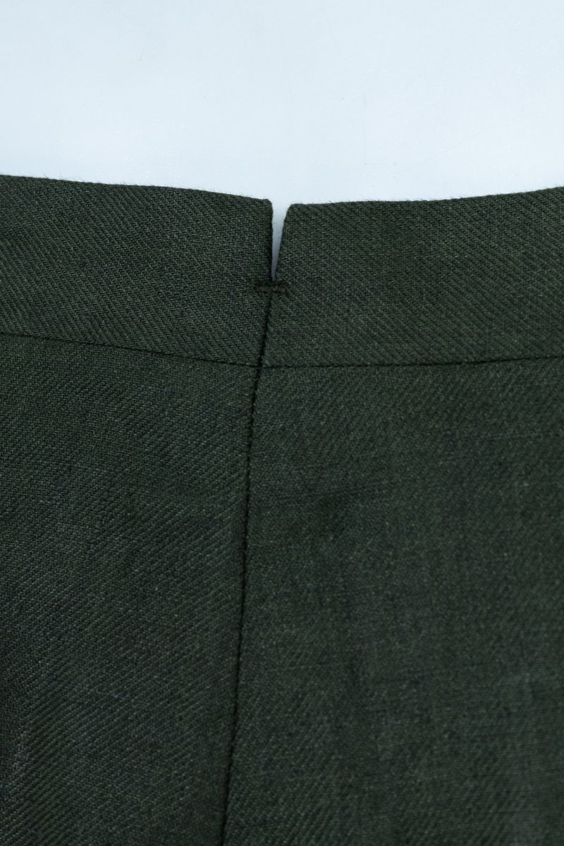 Green linen shorts detail, made to order men's tailored shorts by Zane